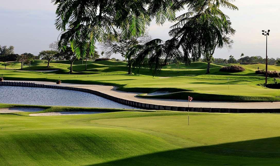 Dusit Thani Laguna Сингапур Экстерьер фото Golf course at the Royal Golf Club